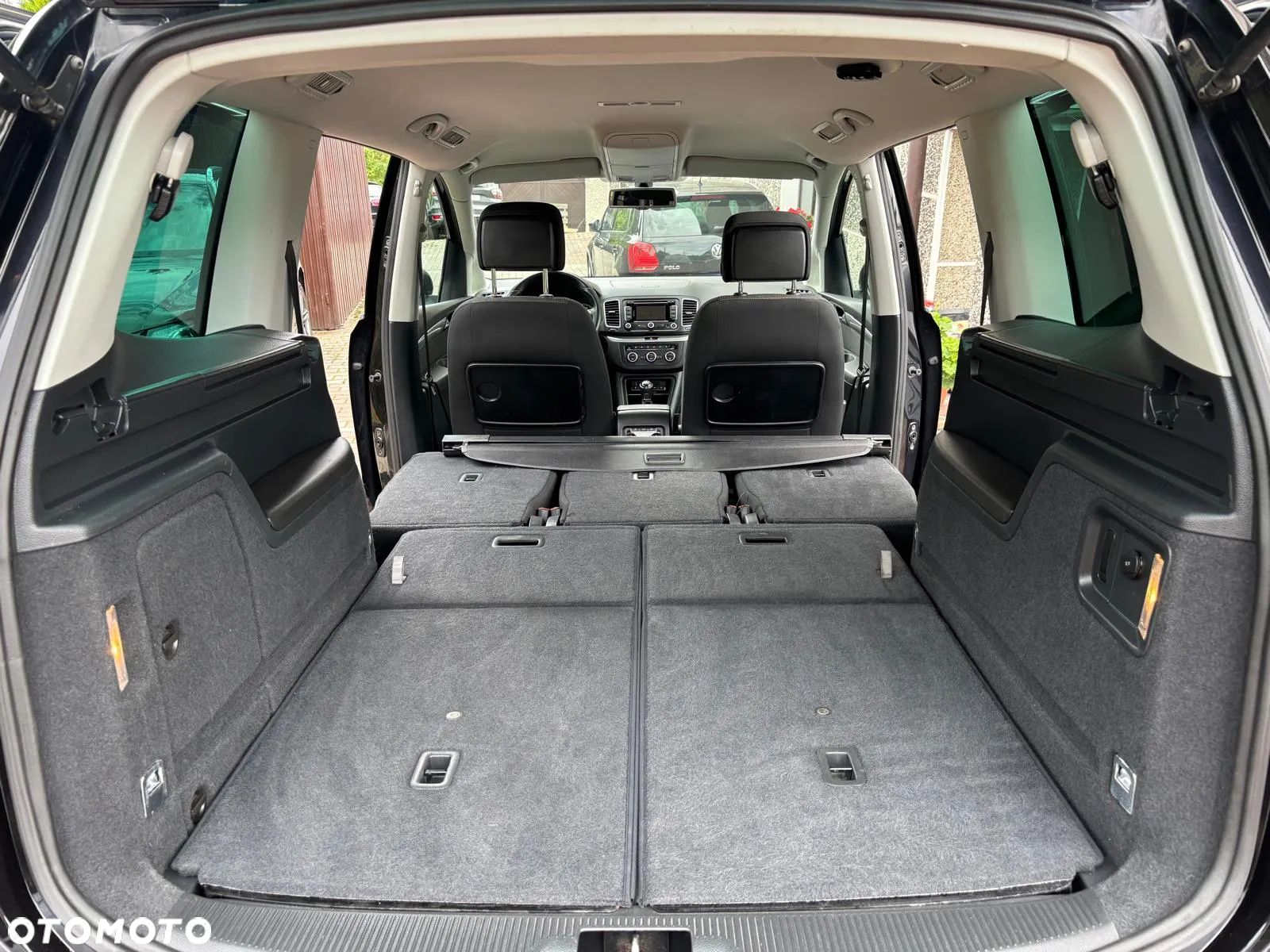 Volkswagen Sharan 2.0 TDI BlueMotion Technology Highline - 24