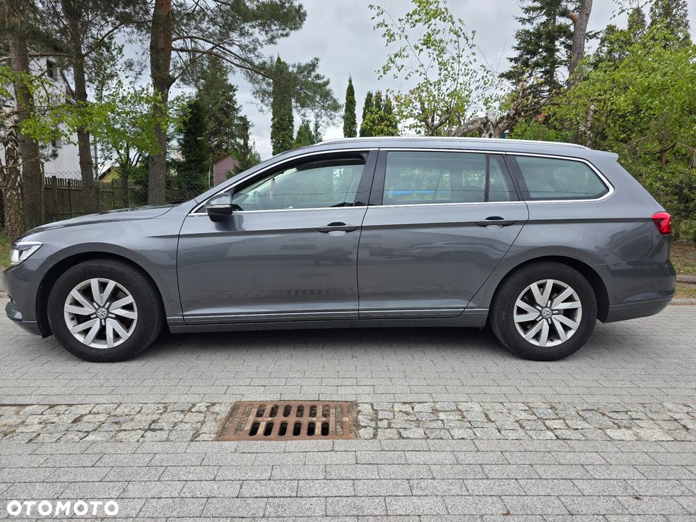 Volkswagen Passat 1.6 TDI (BlueMotion Technology) DSG Comfortline - 9