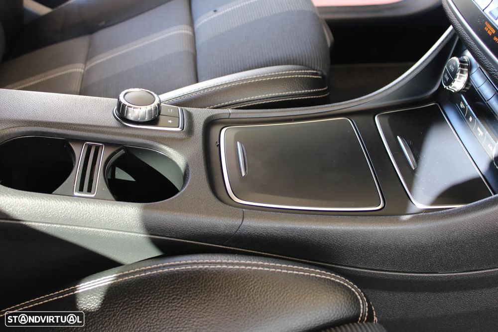 Mercedes-Benz GLA 220 d - 23