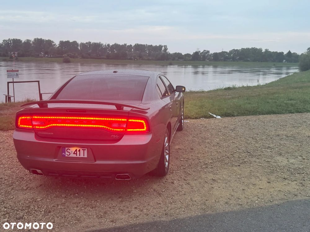 Dodge Charger 5.7 V8 RT - 7