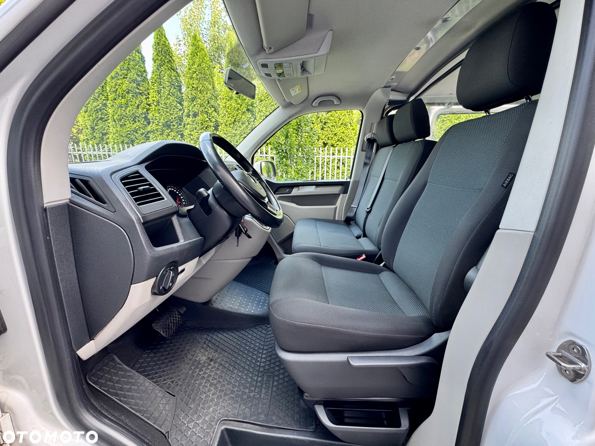 Volkswagen Transporter T6 automat DSG podwójne drzwi z obu stron Faktura VAT 23% kamera klimatyzacja podgrzewane siedzenia czujniki VW T6 webasto brutto drzwi x2 2.0 TDI 110KW 150KM skrzynia biegów automatyczna export - 18