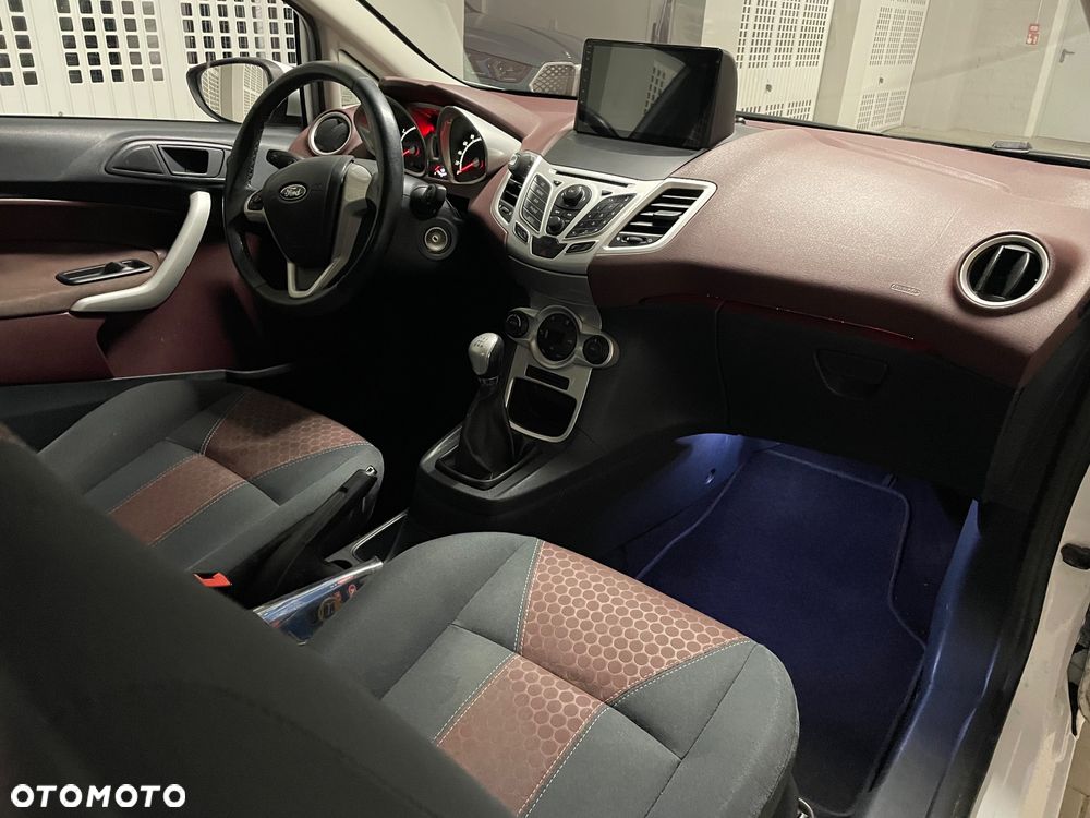 Ford Fiesta 1.25 Titanium - 11
