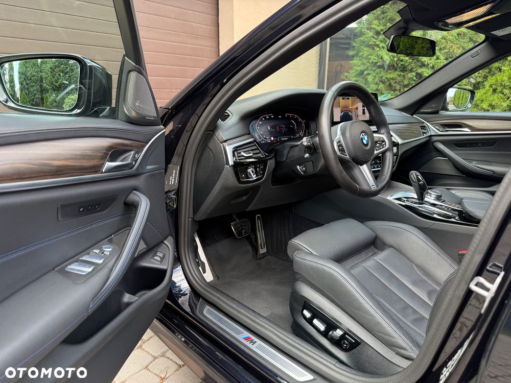 BMW Seria 5 540d xDrive M Sport Edition - 16