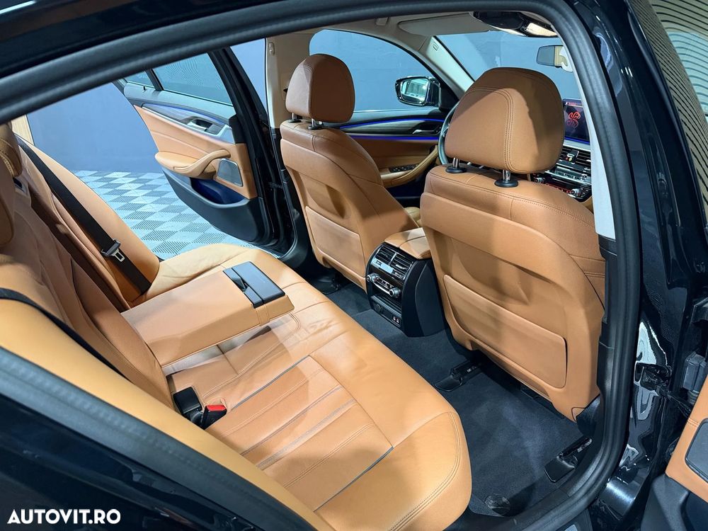 BMW Seria 5 520d Aut. Luxury Line - 24