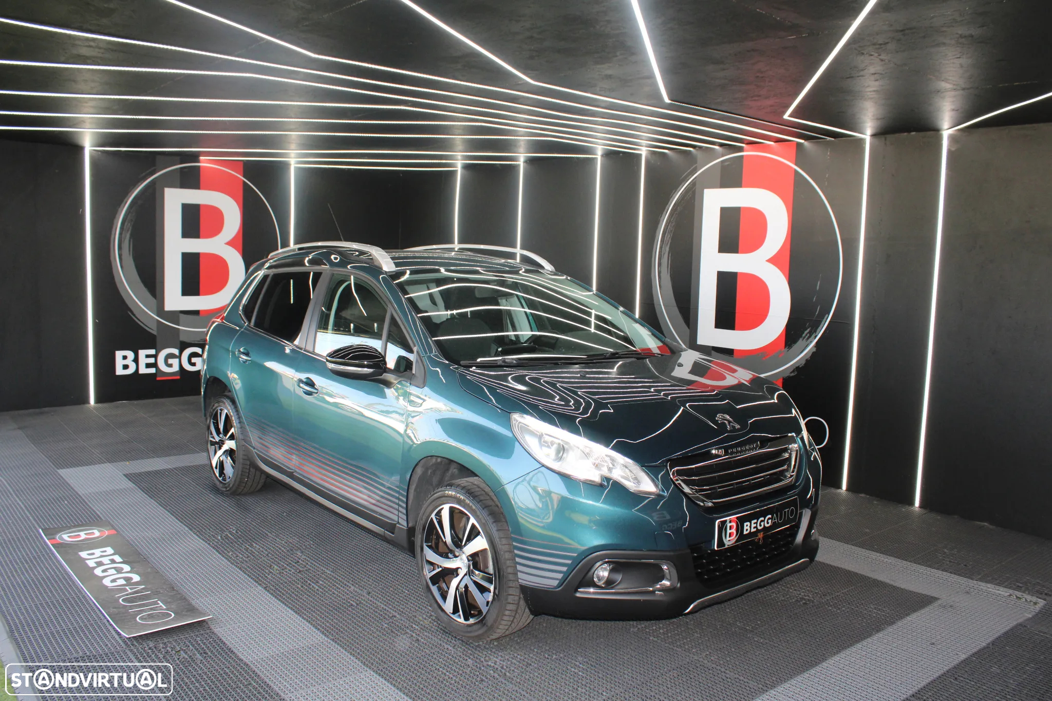 Peugeot 2008 1.2 PureTech Crossway - 2