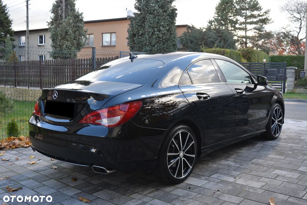 Mercedes-Benz CLA 180 7G-DCT StreetStyle - 34