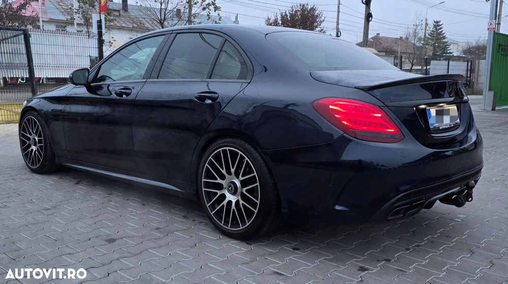 Mercedes-Benz C - 7