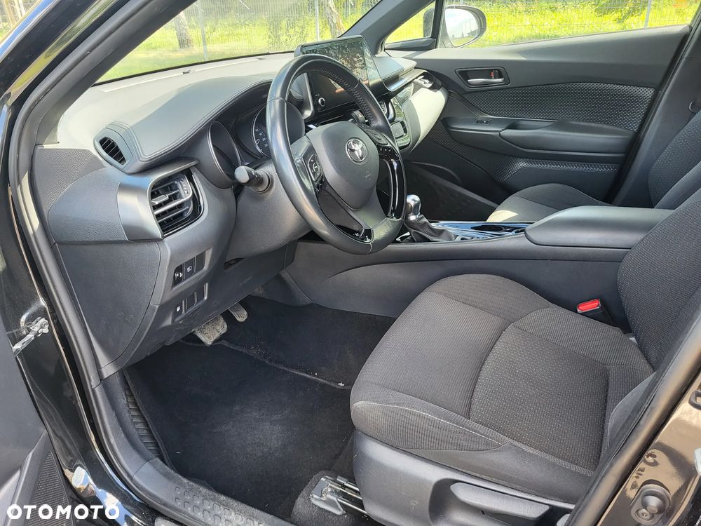 Toyota C-HR - 13