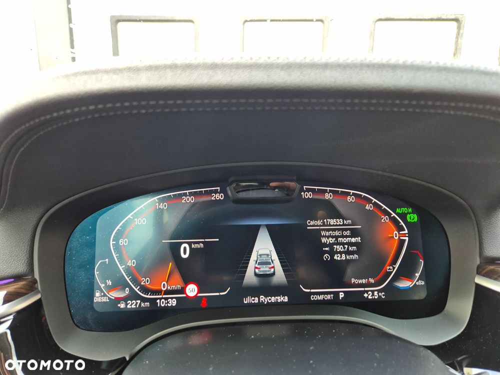 BMW Seria 5 530d xDrive Luxury Line sport - 6
