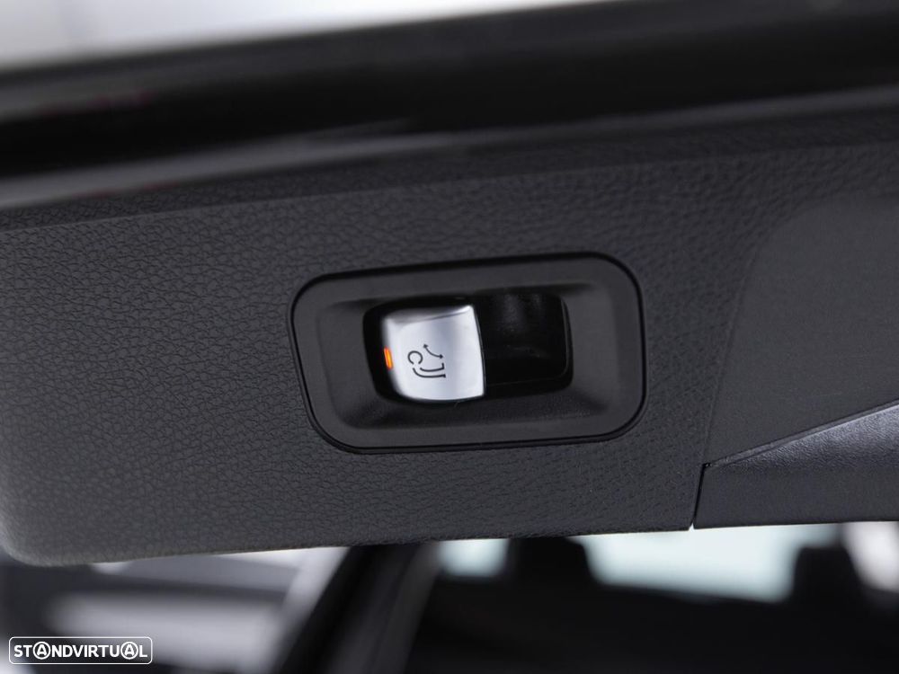 Mercedes-Benz E 300 de 4Matic 9G-TRONIC - 17