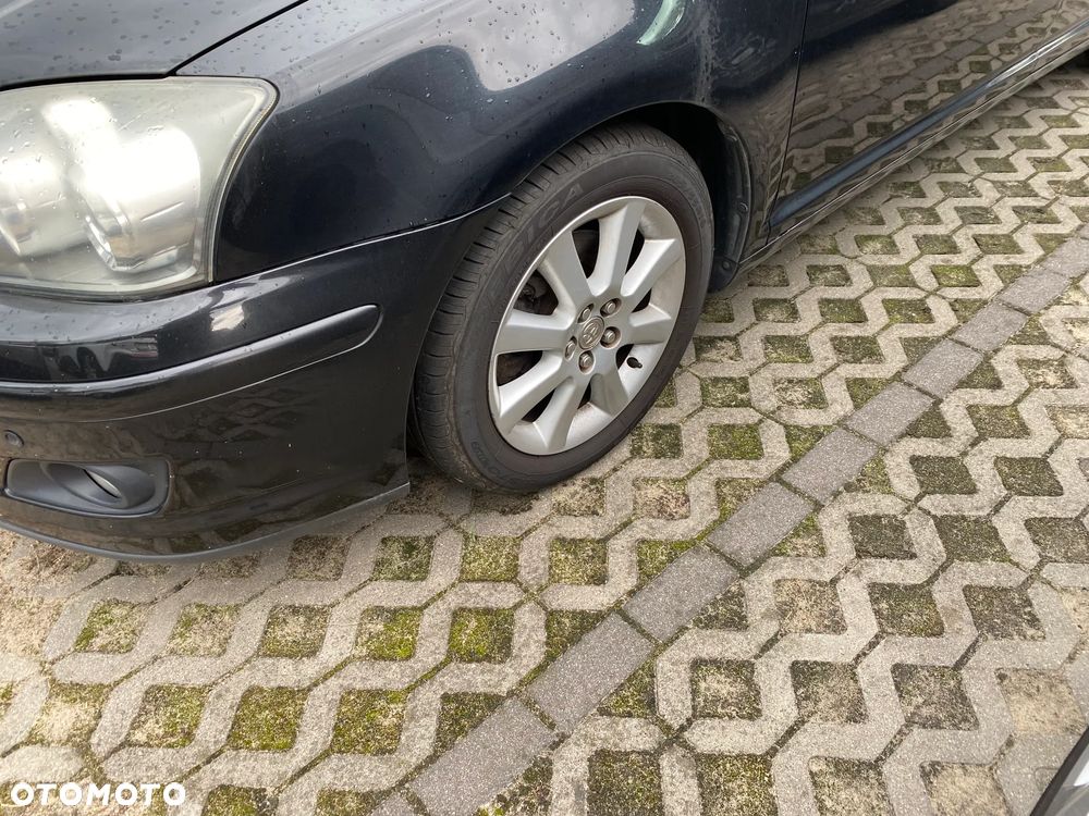 Toyota Avensis 2.0 D-4D Luna - 8