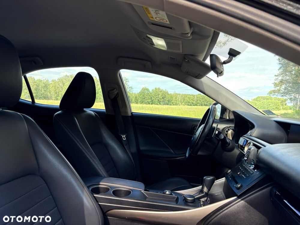 Lexus IS 200t Elite - 14