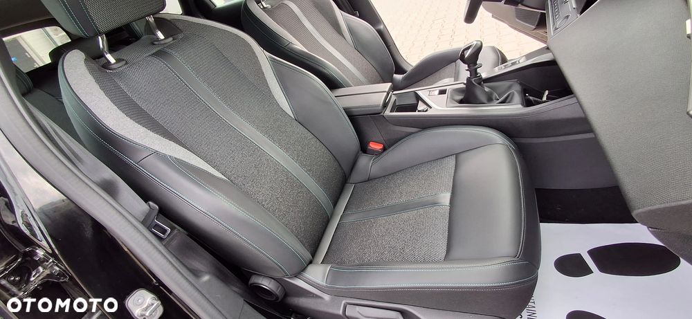 Peugeot 308 - 11