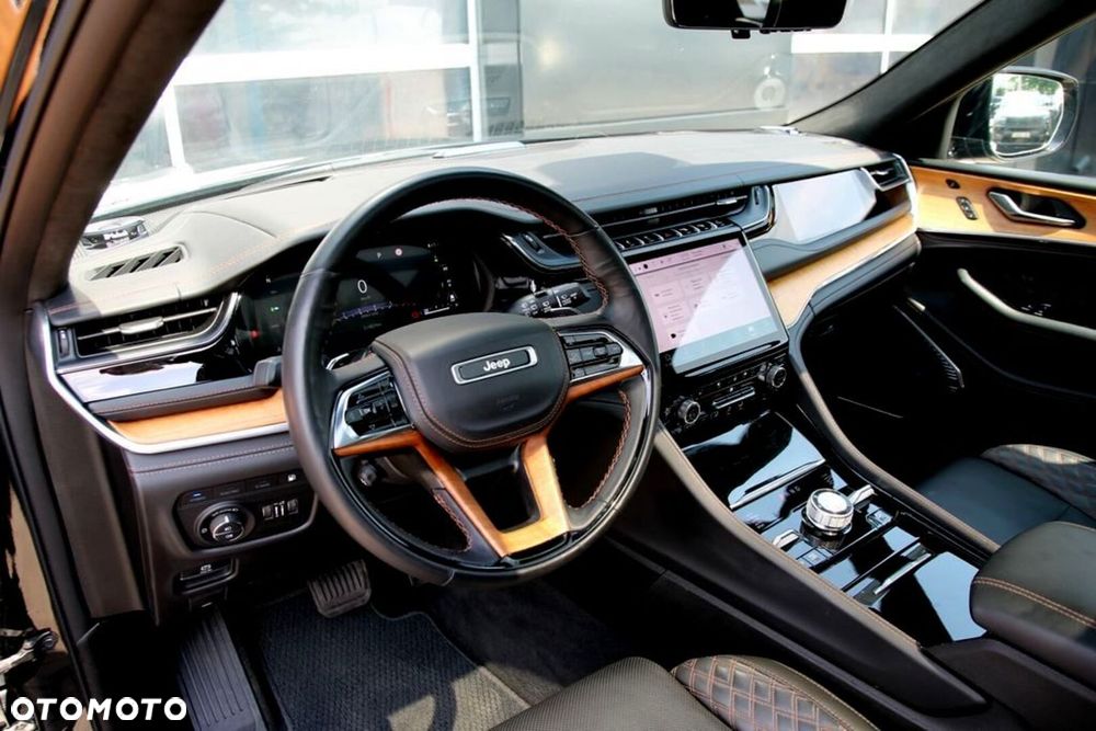 Jeep Grand Cherokee - 5