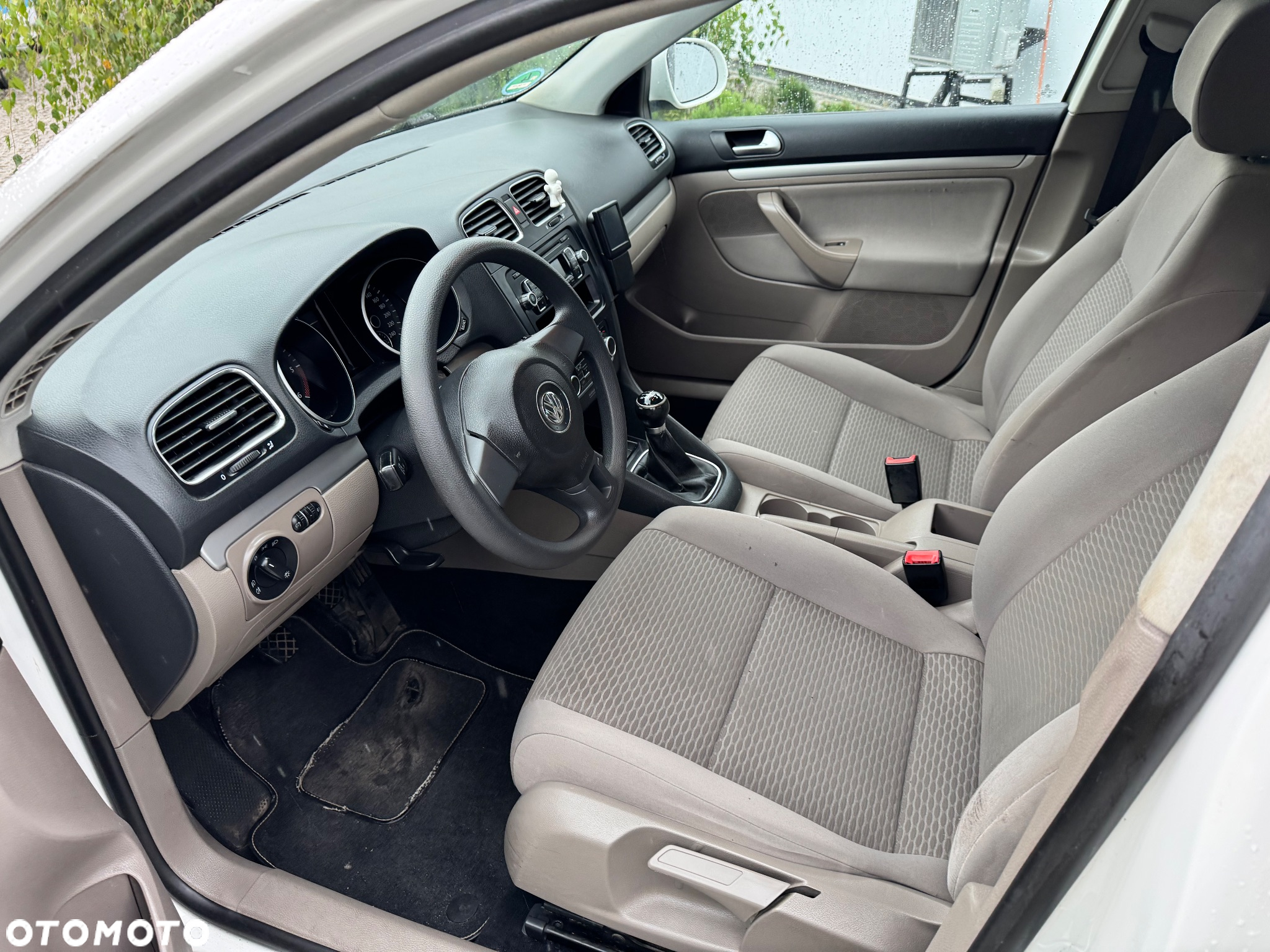 Volkswagen Golf - 23