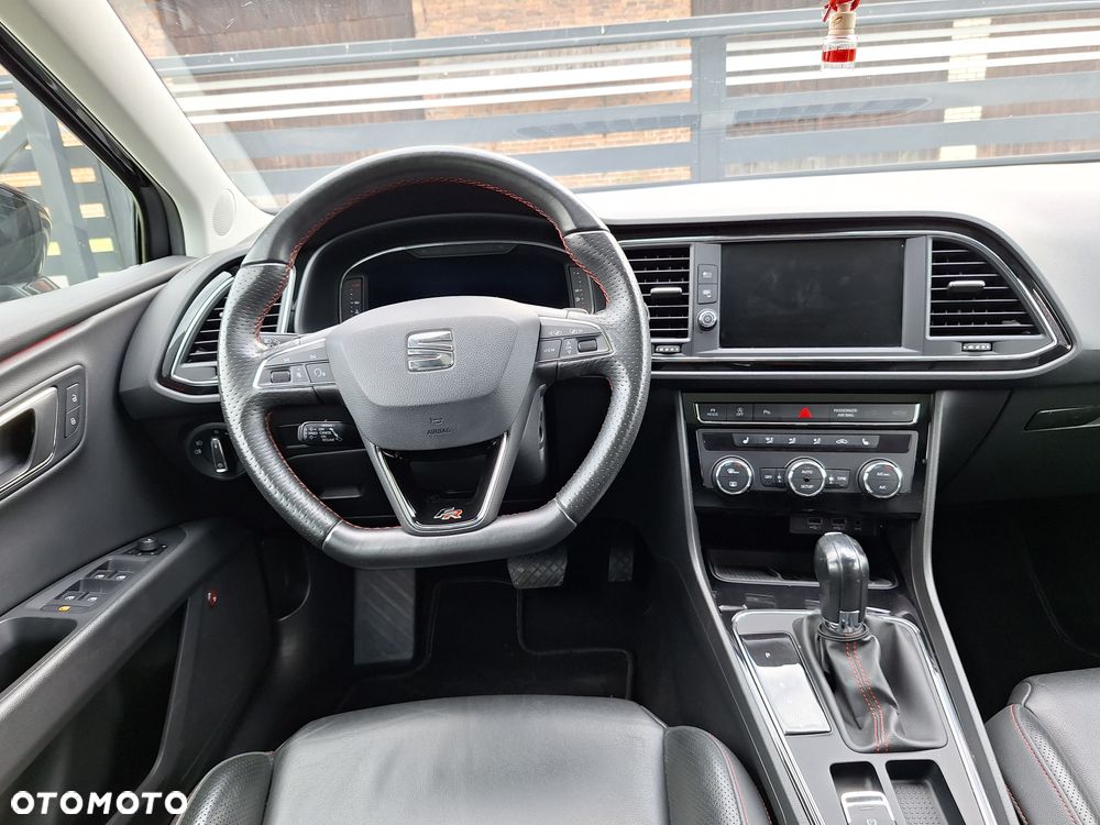 Seat Leon 2.0 TSI DSG OPF FR - 9