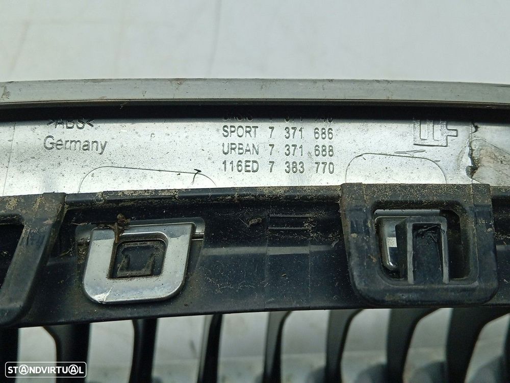 Grelha frente BMW 1 (F20) - 3
