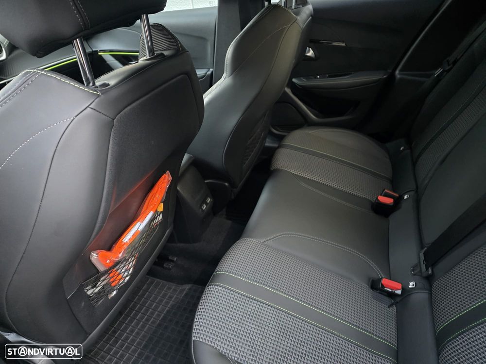 Peugeot 208 1.5 BlueHDi GT - 12