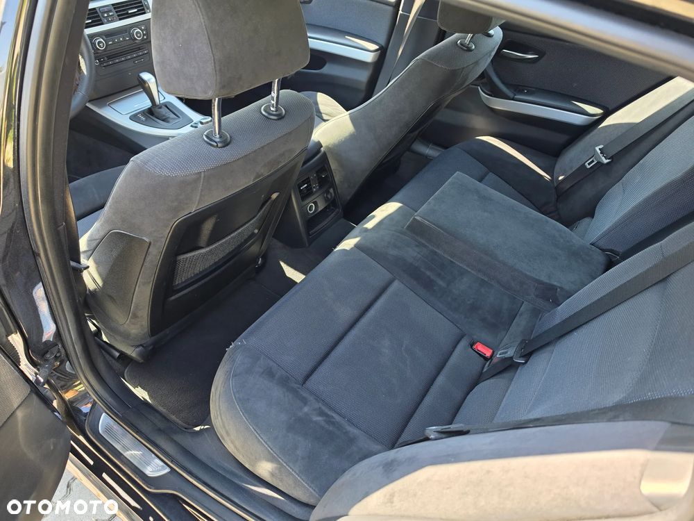 BMW Seria 3 320i Edition Sport - 13
