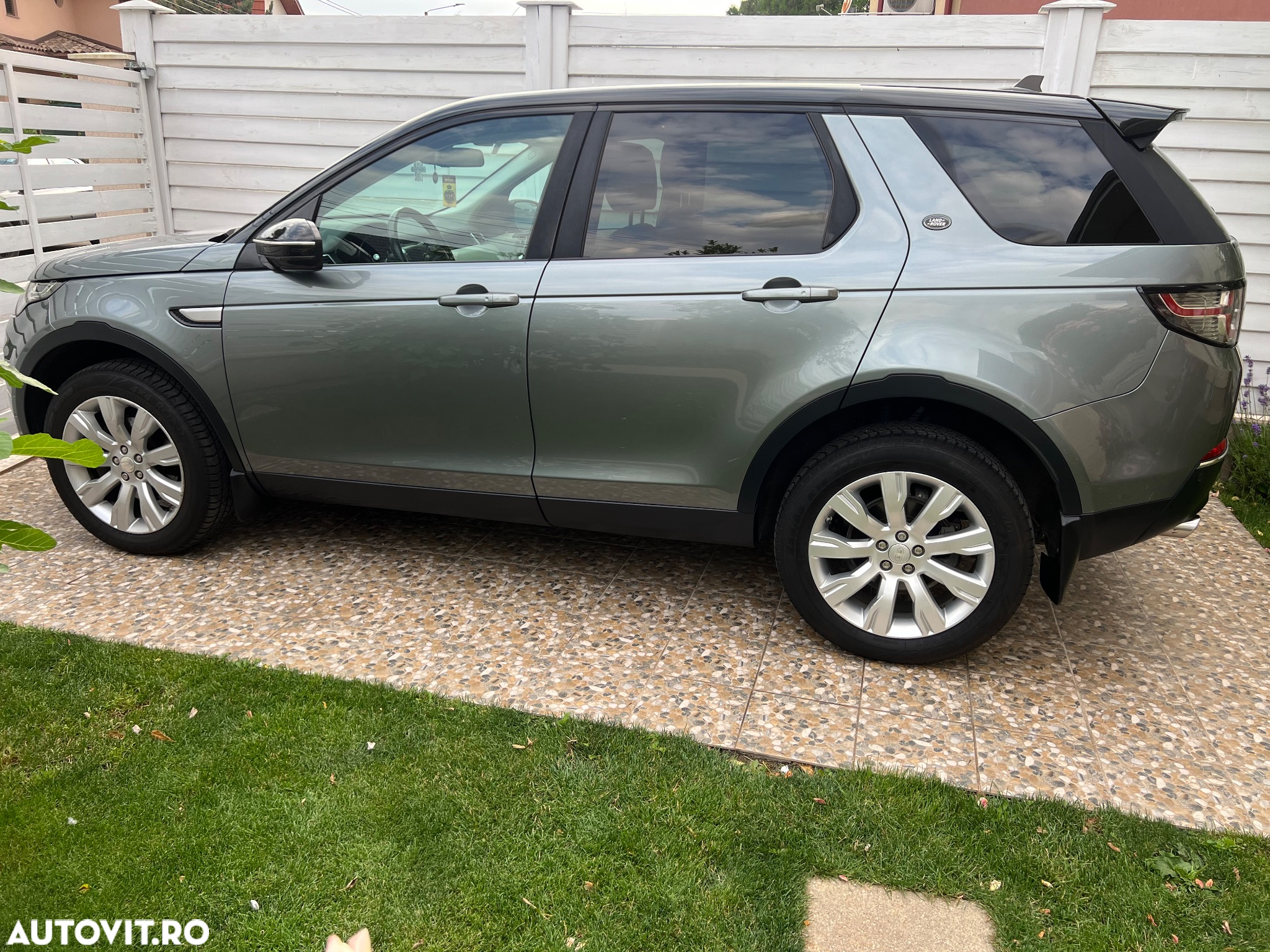 Land Rover Discovery Sport - 14