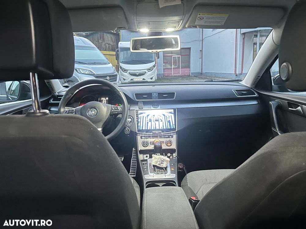 Volkswagen Passat - 16