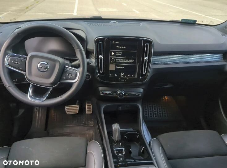 Volvo XC 40 - 5