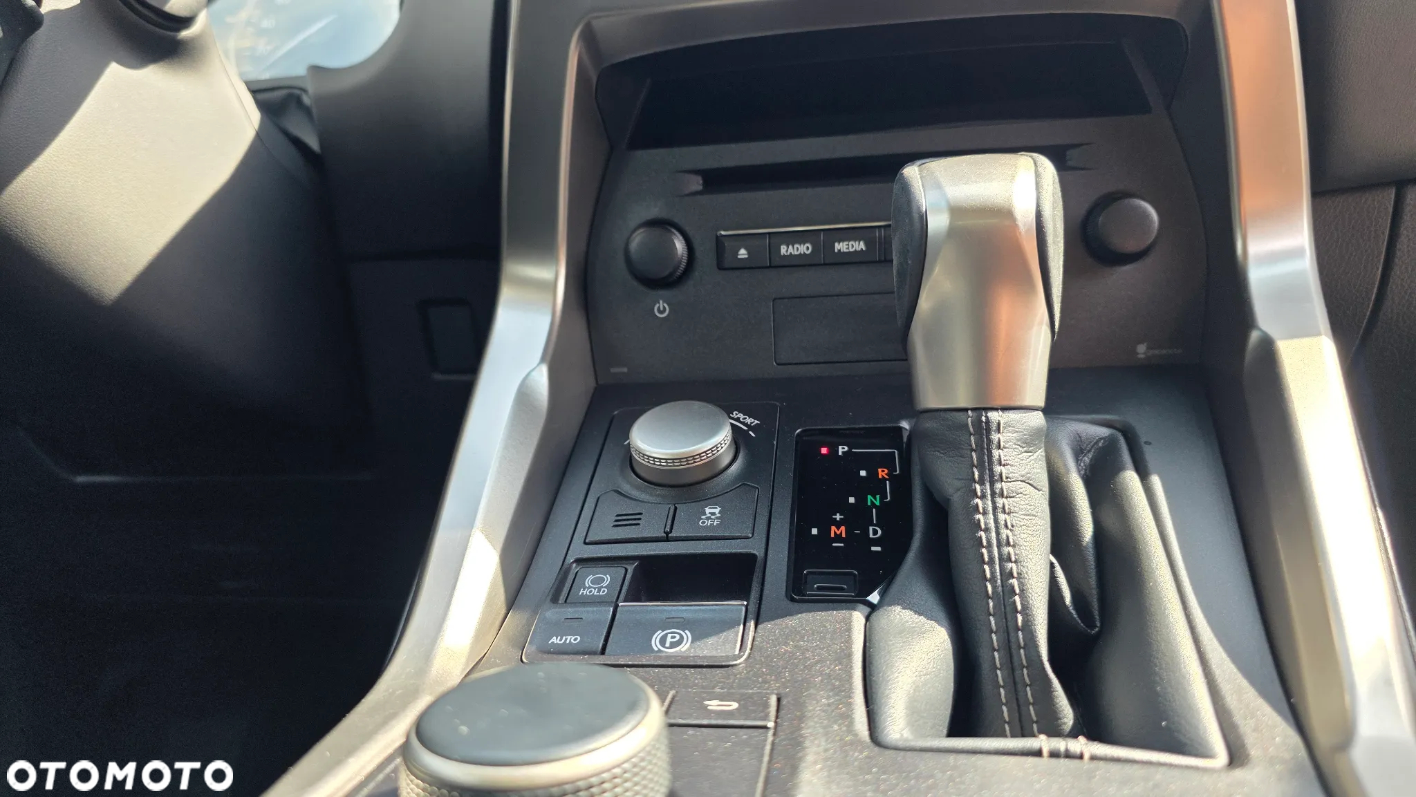 Lexus NX 200t Prestige AWD - 27