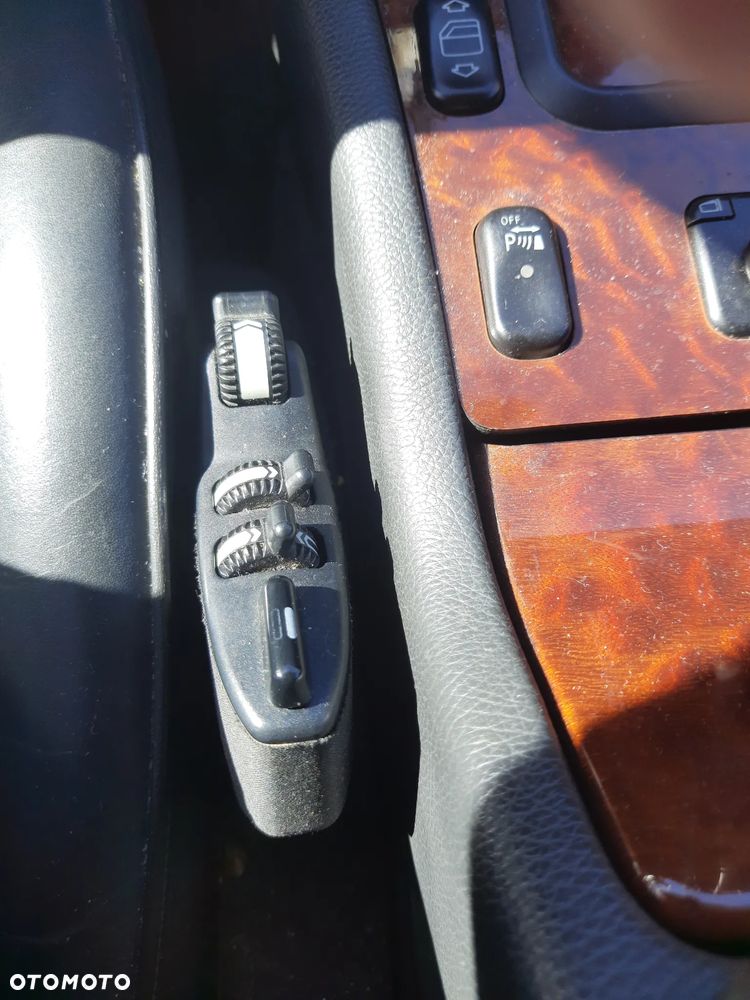 Mercedes-Benz Klasa E - 9