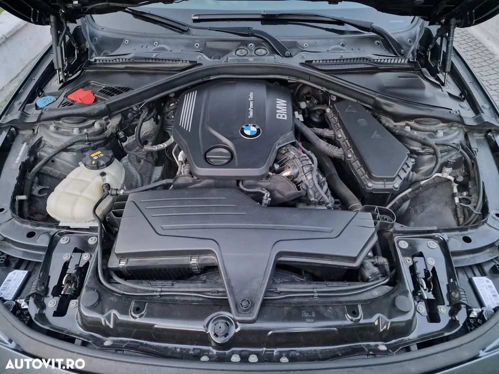 BMW Seria 3 320d Touring Aut. Advantage - 12