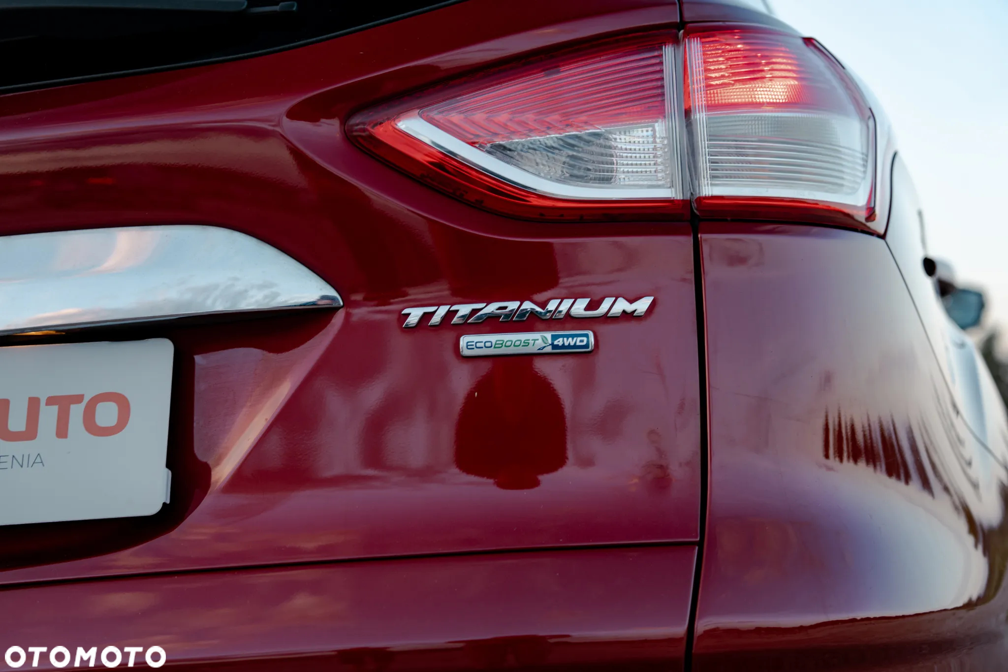 Ford Escape 2.0 EcoBoost AWD Titanium - 14