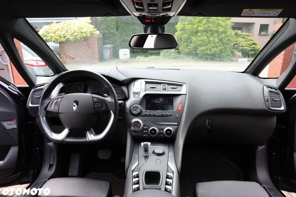 DS Automobiles DS 5 - 12
