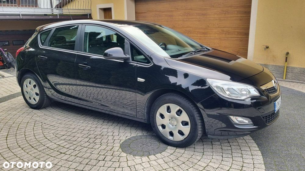 Opel Astra - 2