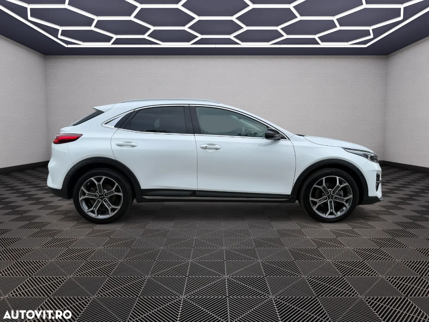 Kia XCeed 1.6 GDI DCT6 OPF Plug-in-Hybrid PLATINUM - 17