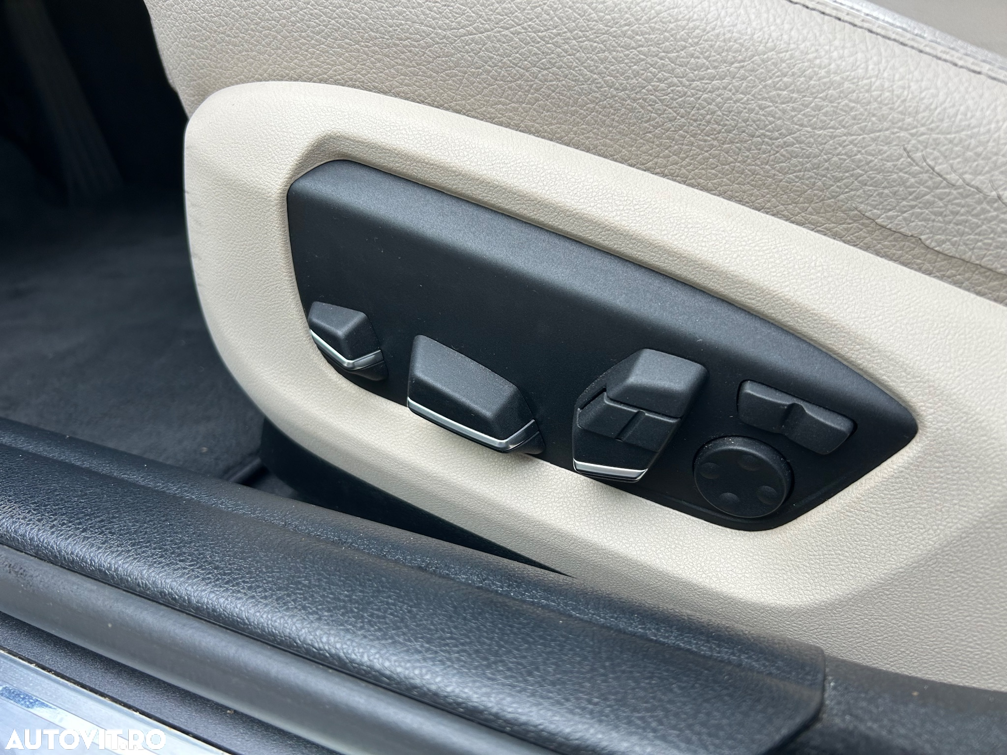 BMW Seria 5 520i Touring Aut. Luxury Line - 26