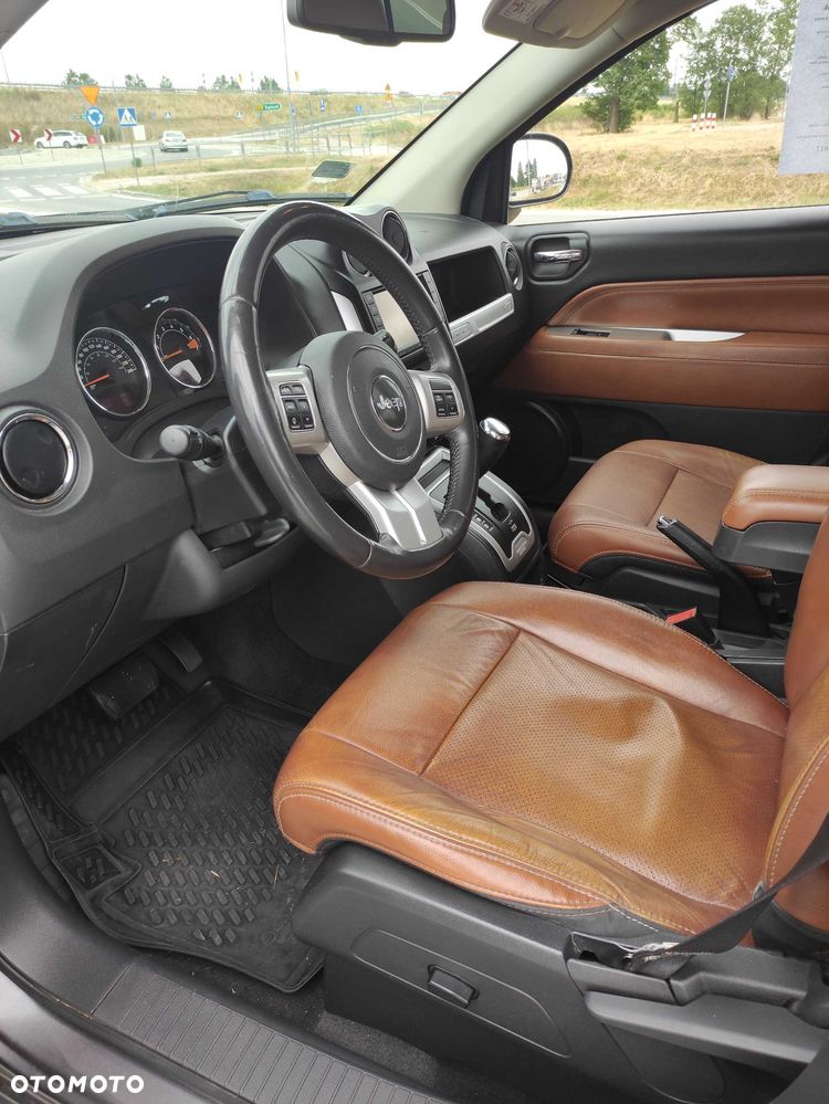 Jeep Compass - 4