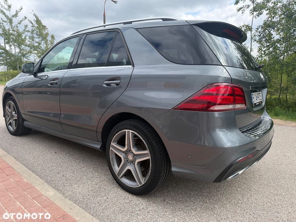 Mercedes-Benz GLE 350 d 4-Matic - 4
