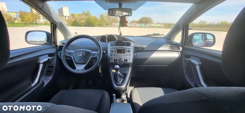 Toyota Verso 2.0 D-4D - 7