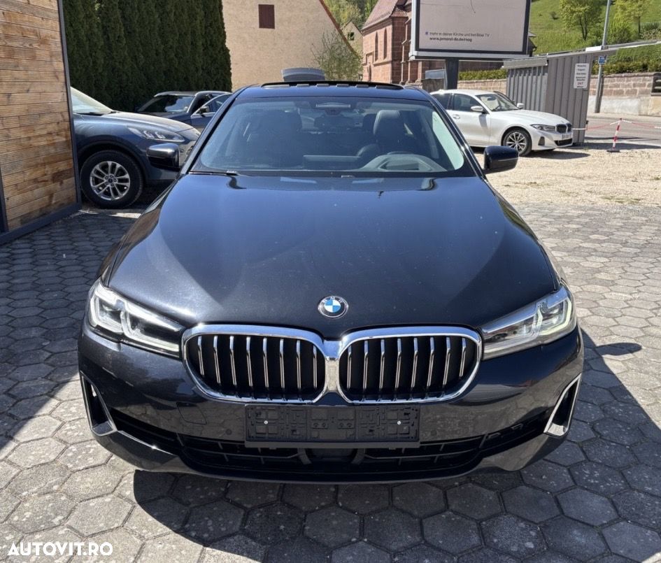 BMW Seria 5 520i Aut. - 2