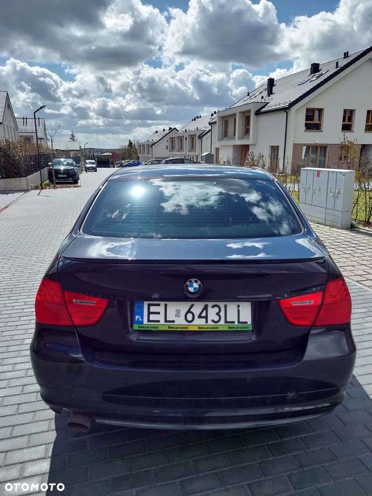 BMW Seria 3 318d - 5