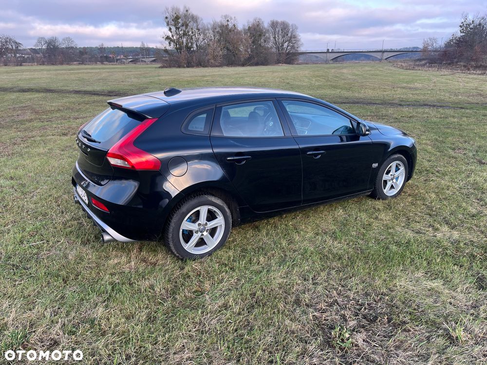 Volvo V40 T2 Kinetic - 8