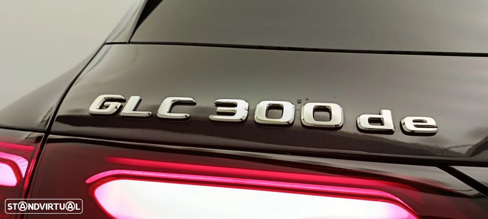 Mercedes-Benz GLC 300 de 4Matic - 29