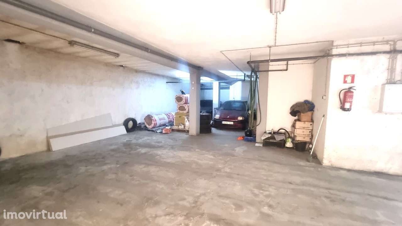 Garagem/armazém centro Lixa - Grande imagem: 4/12