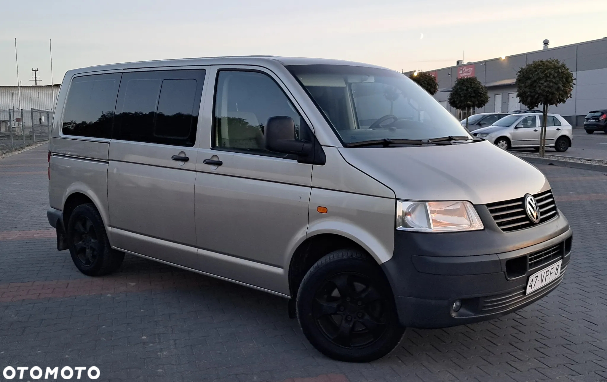 Volkswagen Transporter - 2
