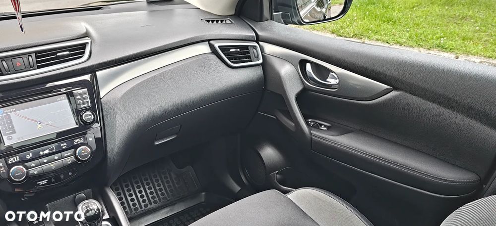 Nissan Qashqai 1.6 DIG-T Tekna+ - 23
