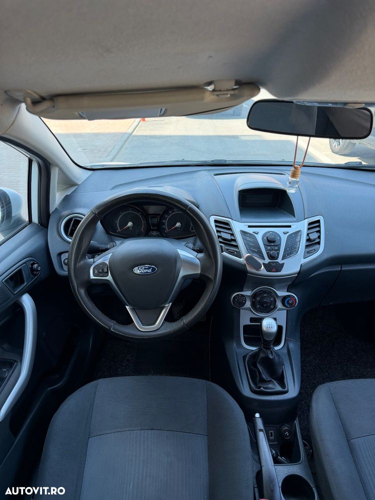 Ford Fiesta - 6