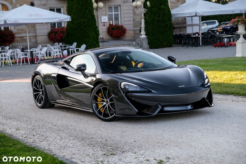 McLaren 570S Coupe - 1