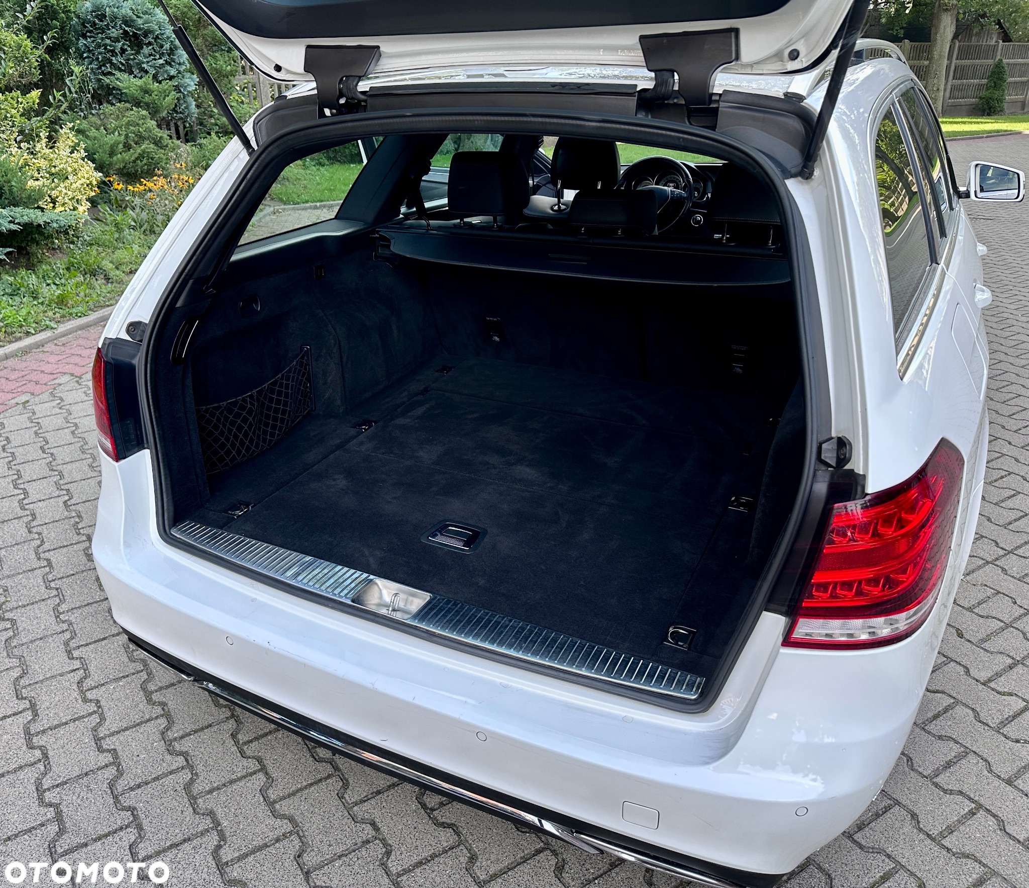 Mercedes-Benz Klasa E 200 CDI 7G-TRONIC - 24