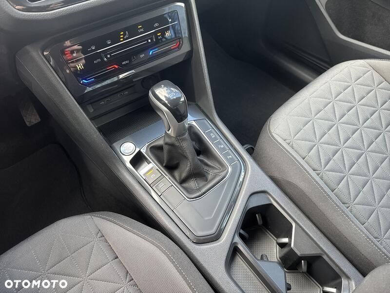 Volkswagen Tiguan - 14