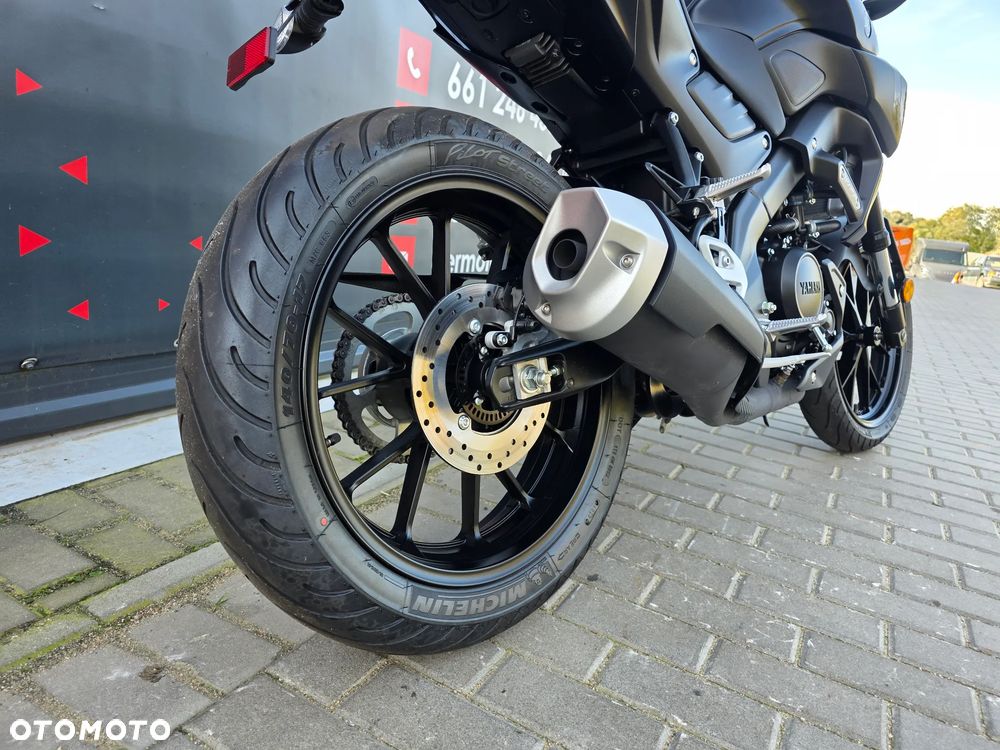 Yamaha MT - 19