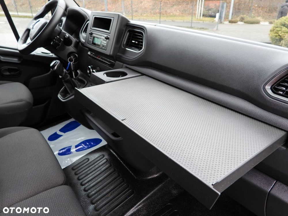 Renault MASTER PLANDEKA 10 PALET TEMPOMAT LEDY PNEUMATYKA KLIMATYZACJA  165KM - 39